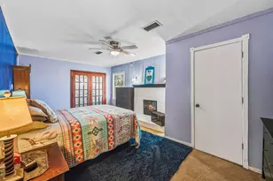 945 N Travis St, Liberty, TX 77575 - Photo 14