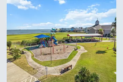 314 Windward Way, Tiki Island, TX 77554 - Photo 38