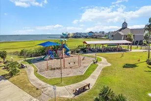 314 Windward Way, Tiki Island, TX 77554 - Photo 38