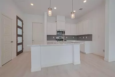8929 Grovner Place, Houston, TX 77055 - Photo 8