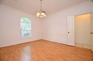 4323 Magnolia Ln, Sugar Land, TX 77478 - Photo 10