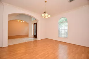 4323 Magnolia Ln, Sugar Land, TX 77478 - Photo 8