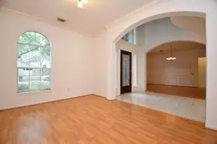 4323 Magnolia Ln, Sugar Land, TX 77478 - Photo 6