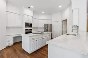 1327 Mission Chase Dr, Houston, TX 77077 - Photo 8