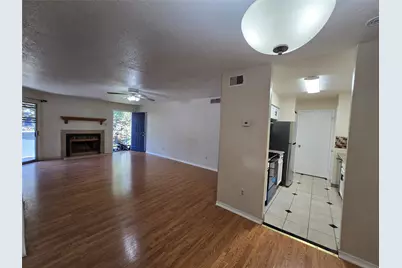9797 Leawood Blvd #104, Houston, TX 77099 - Photo 4