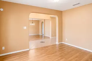 6818 Russelfield Ln, Houston, TX 77049 - Photo 10