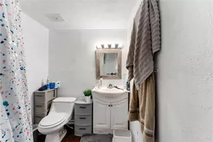 7322 Crownwest St, Houston, TX 77072 - Photo 16
