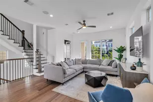 3409 Ridgeway Valley Ln, Houston, TX 77055 - Photo 18