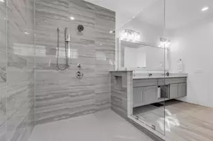 3409 Ridgeway Valley Ln, Houston, TX 77055 - Photo 30