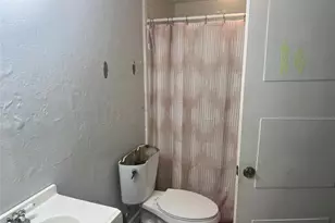 5715 Easthampton Dr, Houston, TX 77039 - Photo 6