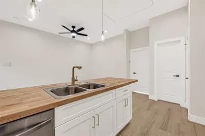 7805 Dyer Street, Houston, TX 77088 - Photo 40