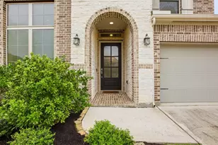 19451 Gray Mare Dr, Tomball, TX 77377 - Photo 2