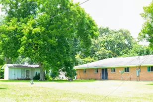 402 Peach Point Rd, Jones Creek, TX 77541 - Photo 32