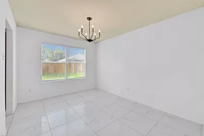 10407 Hamlet Vale Court, Houston, TX 77070 - Photo 6
