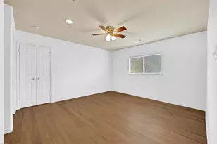 10407 Hamlet Vale Ct, Houston, TX 77070 - Photo 18