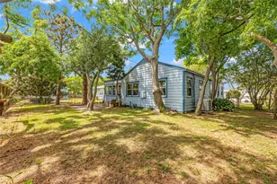 115 Whiting St, Galveston, TX 77550 - Photo 36