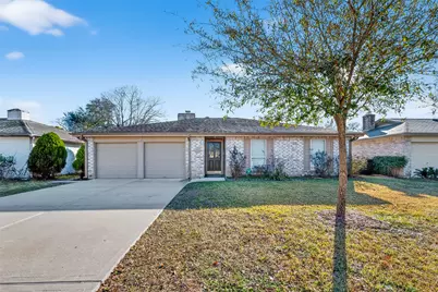 6231 S Briar Knoll Drive, Houston, TX 77072 - Photo 1