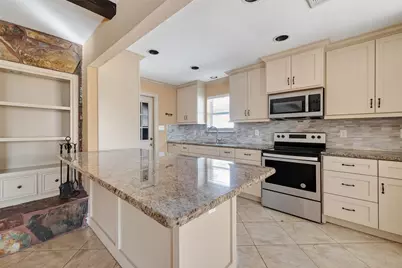 6231 S Briar Knoll Drive, Houston, TX 77072 - Photo 8