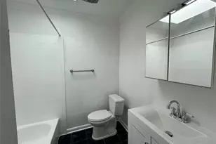 219 Marshall St, Houston, TX 77006 - Photo 6