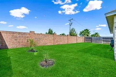2701 Meridian Springs Drive, Texas City, TX 77568 - Photo 28