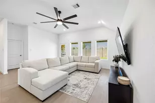 2701 Meridian Spgs Dr, Texas City, TX 77568 - Photo 8