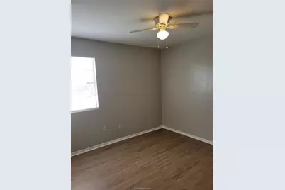 2703, 2712 Evergreen Cir, Bryan, TX 77801 - Photo 10