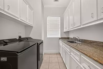 7706 Long Shadows Drive, Sugar Land, TX 77479 - Photo 16