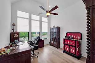 10095 S Goshawk Trl, Conroe, TX 77385 - Photo 10