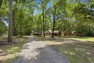 223 Pin Oak Ln, Magnolia, TX 77354 - Photo 6