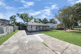 1222 Bernard St, Pasadena, TX 77506 - Photo 2