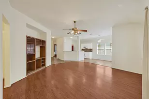 17919 Magenta Springs Dr, Humble, TX 77346 - Photo 4