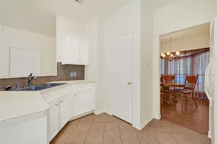 17919 Magenta Springs Dr, Humble, TX 77346 - Photo 10