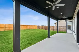 978 Garden Path Dr, Willis, TX 77378 - Photo 6
