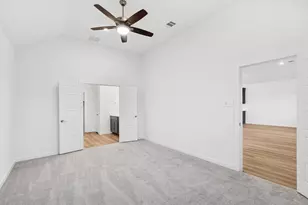 978 Garden Path Dr, Willis, TX 77378 - Photo 4