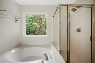 101 N Villa Oaks Dr, The Woodlands, TX 77382 - Photo 22