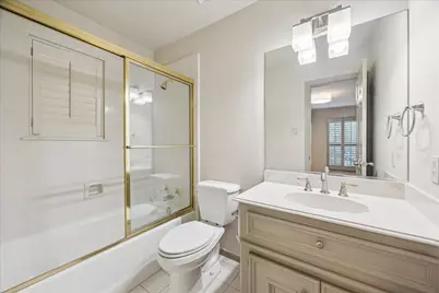 5 Lochtyne Circle, Houston, TX 77024 - Photo 36