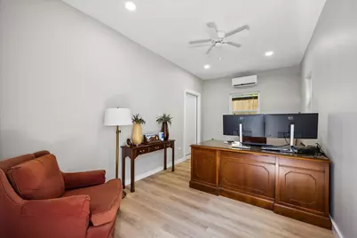 601 E 21st Street, Houston, TX 77008 - Photo 24
