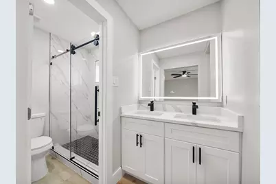 13906 Vinehill Drive, Sugar Land, TX 77498 - Photo 18