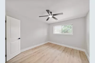 13906 Vinehill Drive, Sugar Land, TX 77498 - Photo 16