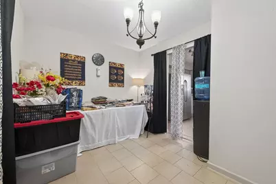 10423 Permian Drive, Sugar Land, TX 77498 - Photo 8