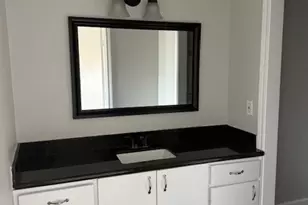 6014 Lattimer Dr, Houston, TX 77035 - Photo 10