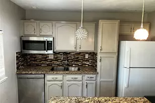 635 Jeff Davis, Richmond, TX 77469 - Photo 6