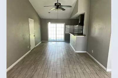 635 Jeff Davis, Richmond, TX 77469 - Photo 2