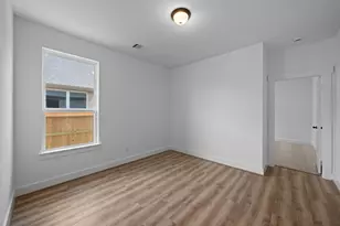 329 Gambels Quail Rd, Waller, TX 77484 - Photo 10