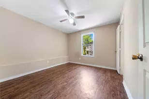 422 2nd Ave N, Texas City, TX 77590 - Photo 6
