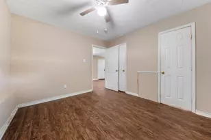 422 2nd Ave N, Texas City, TX 77590 - Photo 8