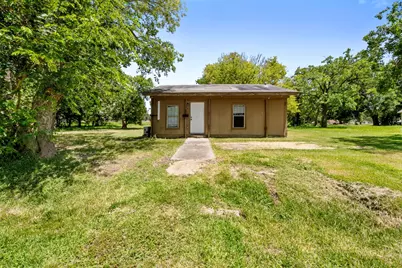 422 2nd Avenue N, Texas City, TX 77590 - Photo 1