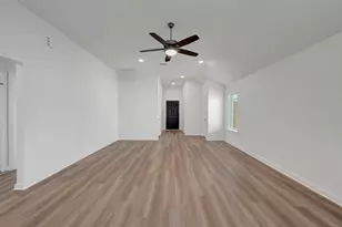 31015 Newcomb Lndg Ln, Waller, TX 77484 - Photo 20