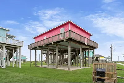 818 W Johnson Crawford Circle, Port Bolivar, TX 77650 - Photo 4