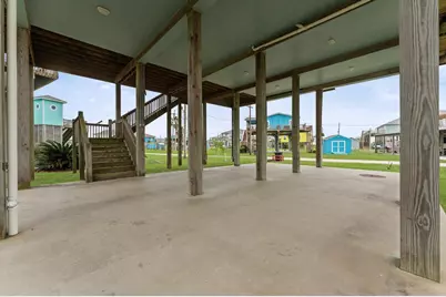818 W Johnson Crawford Circle, Port Bolivar, TX 77650 - Photo 6